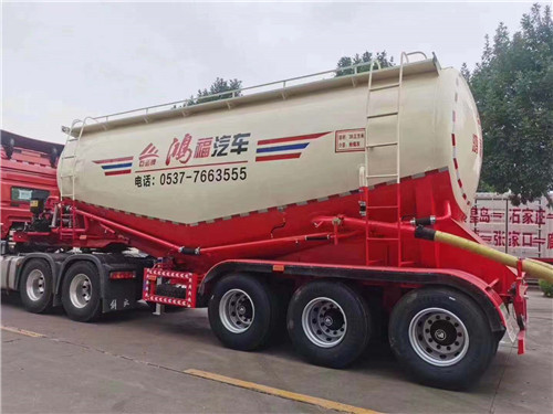 山東散裝水泥運(yùn)輸半掛車